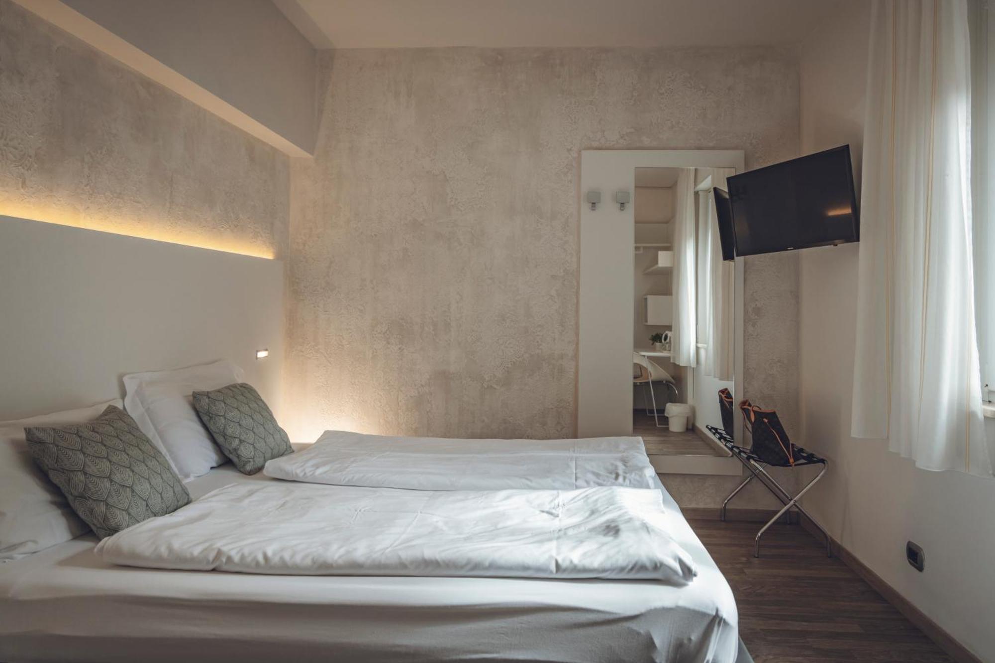 Hotel Villa Alberta Nago Екстериор снимка