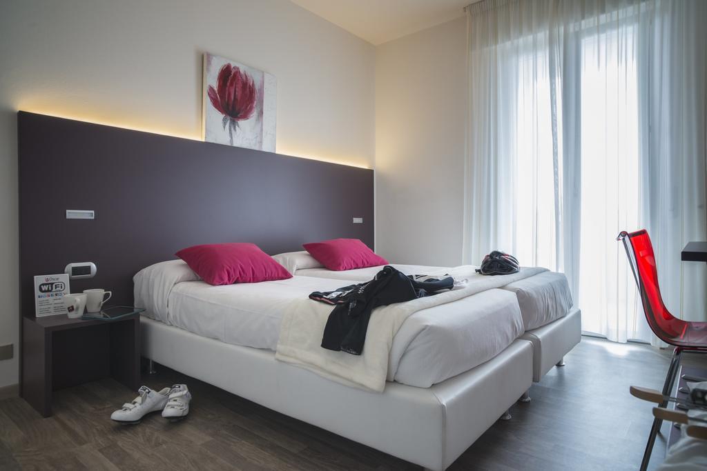 Hotel Villa Alberta Nago Екстериор снимка